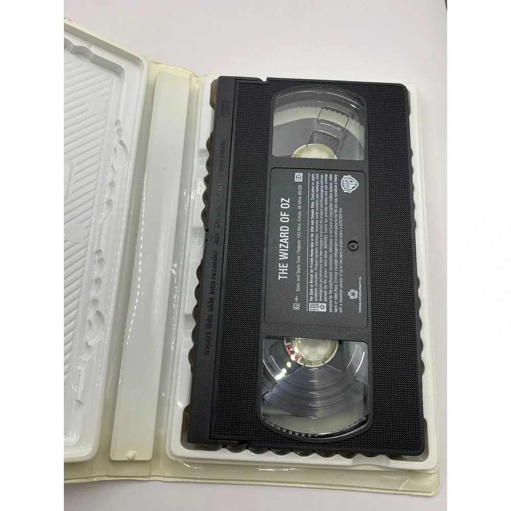Vintage Wizard of Oz VHS Tape‎ Figurine Set Dorothy Tin Man Scarecrow & More